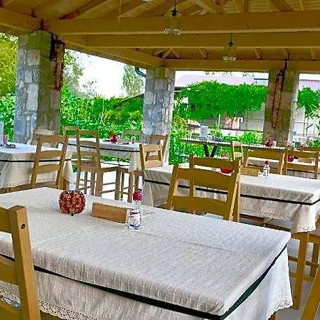 Dedehan Retreat فندق *