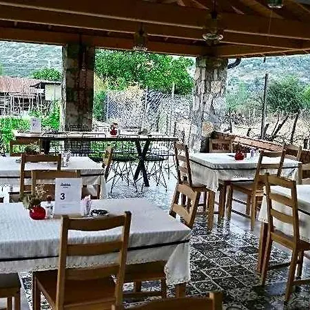 Dedehan Retreat فندق *