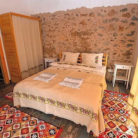 فندق Dedehan Retreat *
