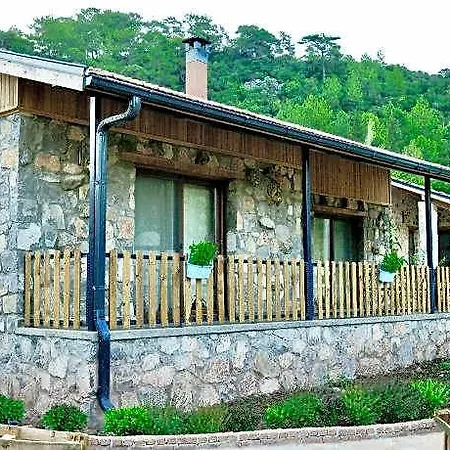 Dedehan Retreat Cedit